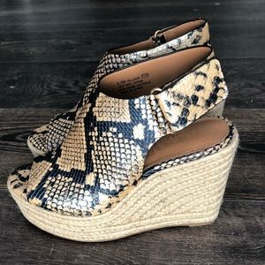 Snake print wedge sandals- Size 5.5 - NWT